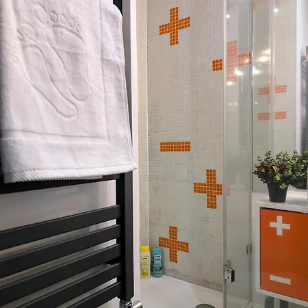 Royal Gardens Panorama By Cooee