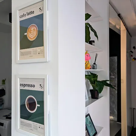 Royal Gardens Panorama By Cooee Apartment *